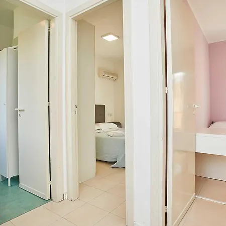 펜션 Mondello Adone *